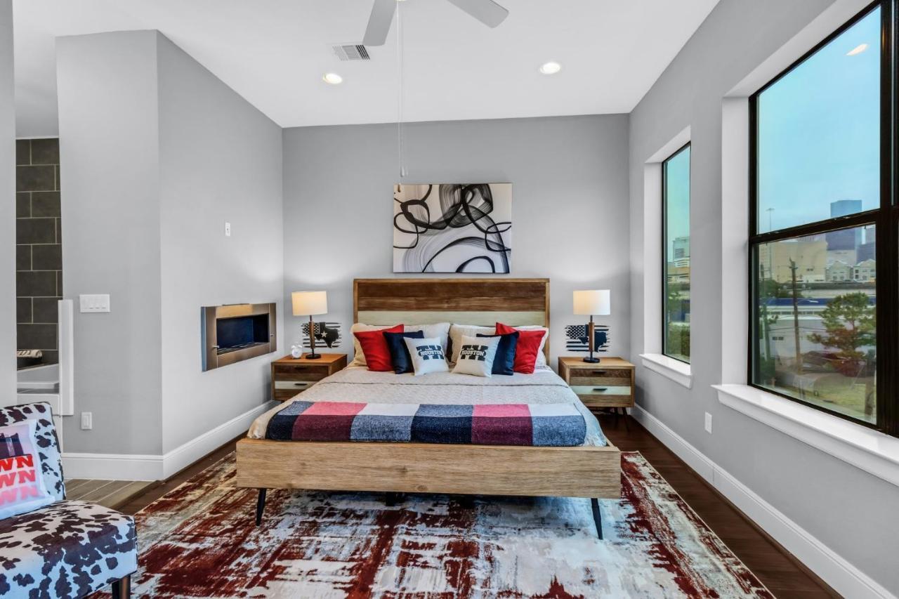 Modern, Houston Inspired House With Best Views Of Downtown! - Less Than 1 Mile To Eado Midtown Bars Home Bagian luar foto