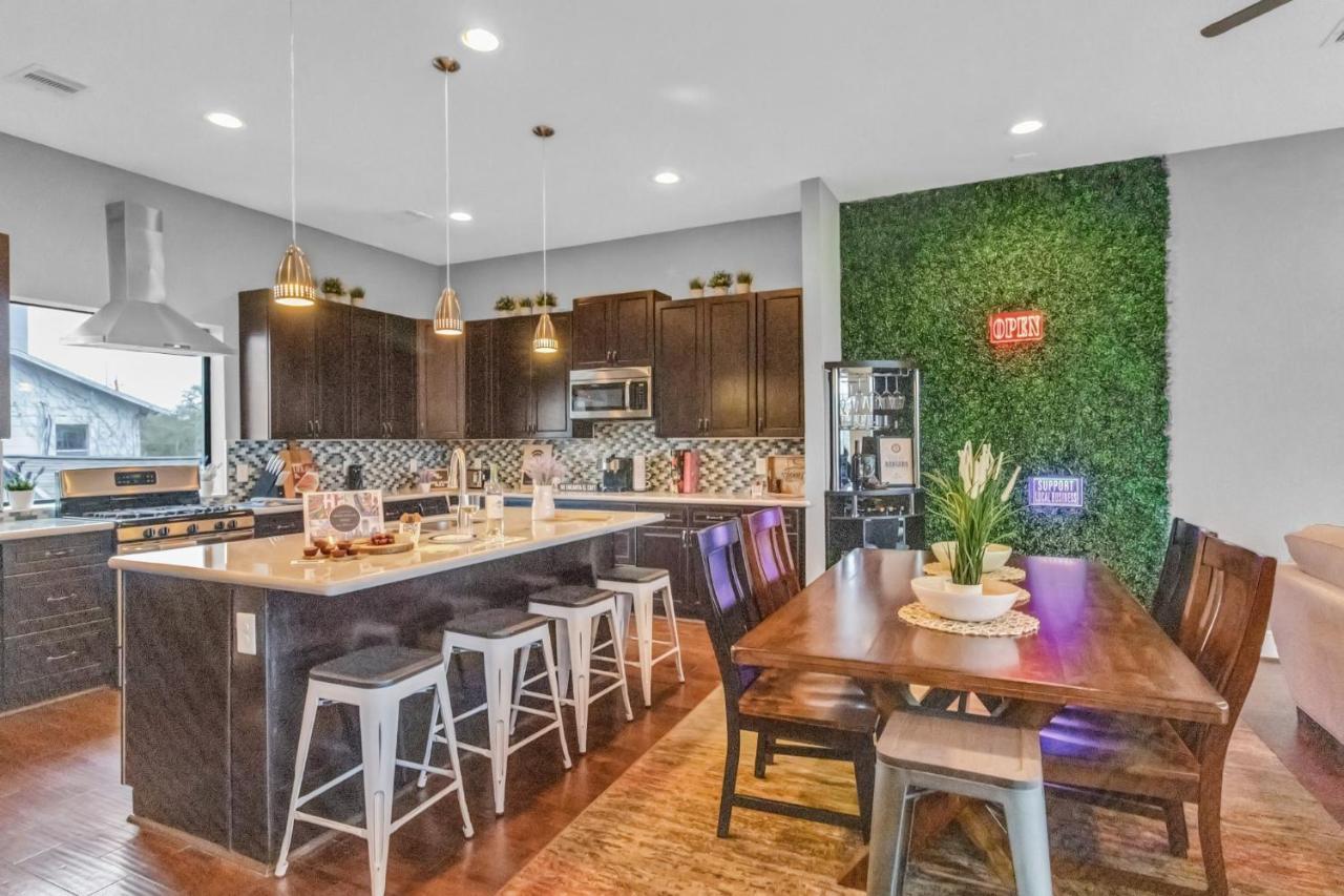 Modern, Houston Inspired House With Best Views Of Downtown! - Less Than 1 Mile To Eado Midtown Bars Home Bagian luar foto