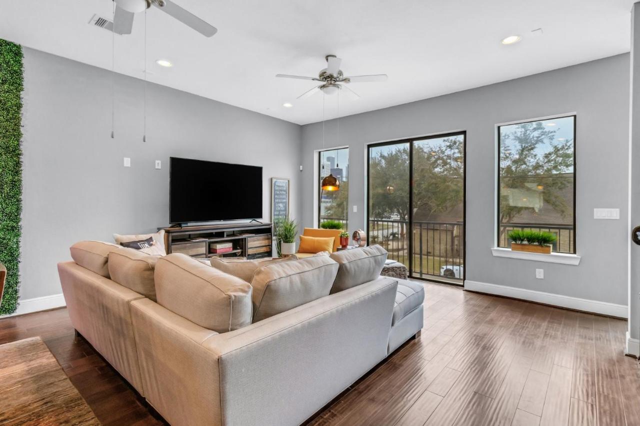 Modern, Houston Inspired House With Best Views Of Downtown! - Less Than 1 Mile To Eado Midtown Bars Home Bagian luar foto