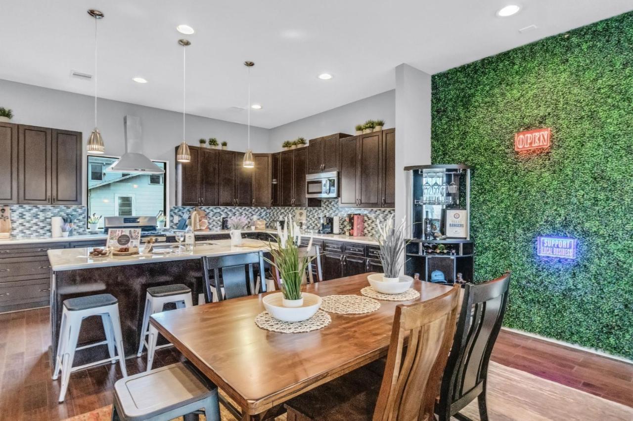 Modern, Houston Inspired House With Best Views Of Downtown! - Less Than 1 Mile To Eado Midtown Bars Home Bagian luar foto