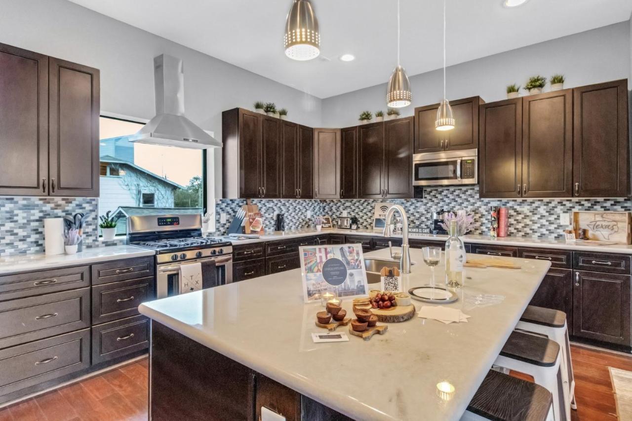 Modern, Houston Inspired House With Best Views Of Downtown! - Less Than 1 Mile To Eado Midtown Bars Home Bagian luar foto